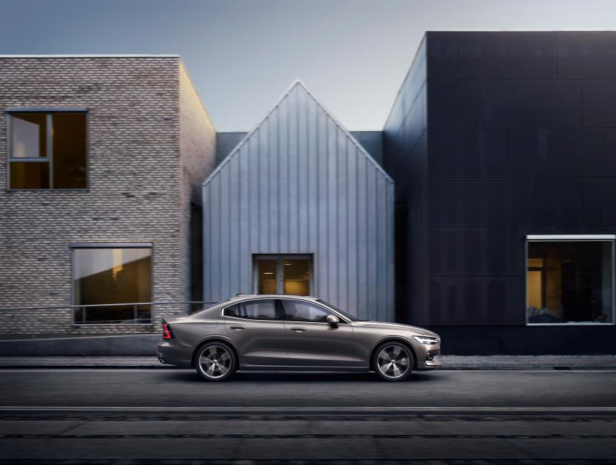  Volvo S60 T6 Inscription 2018 года  (WW) (фото 13 из 65)